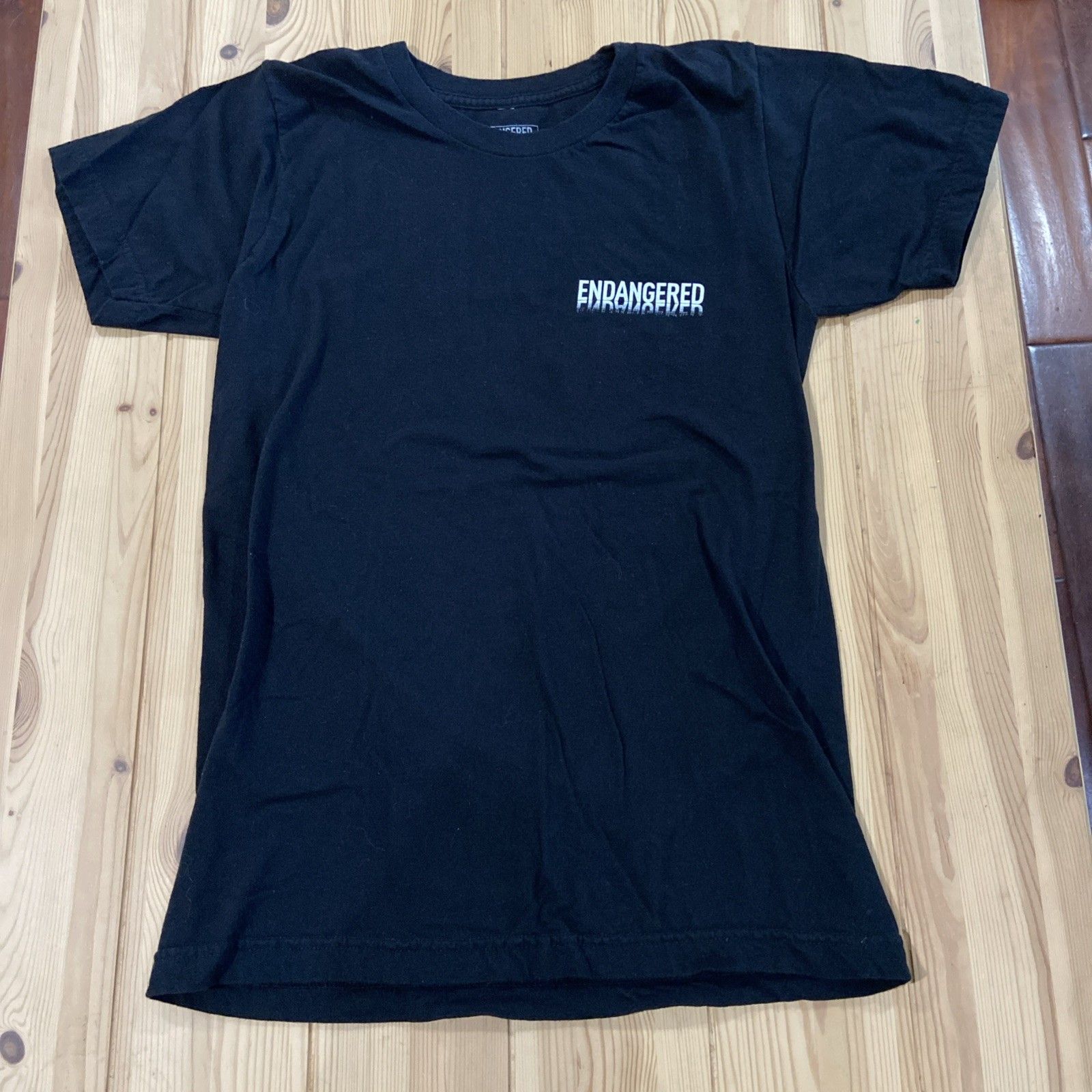 Org. Endangered Los Angeles Men’s Hip Hop Cross T-Shirt S